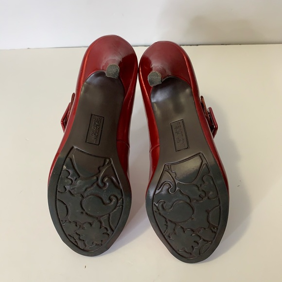 * SOLD* Kenneth Cole Red Peep Toe Heels 8.5 M - Picture 7 of 13